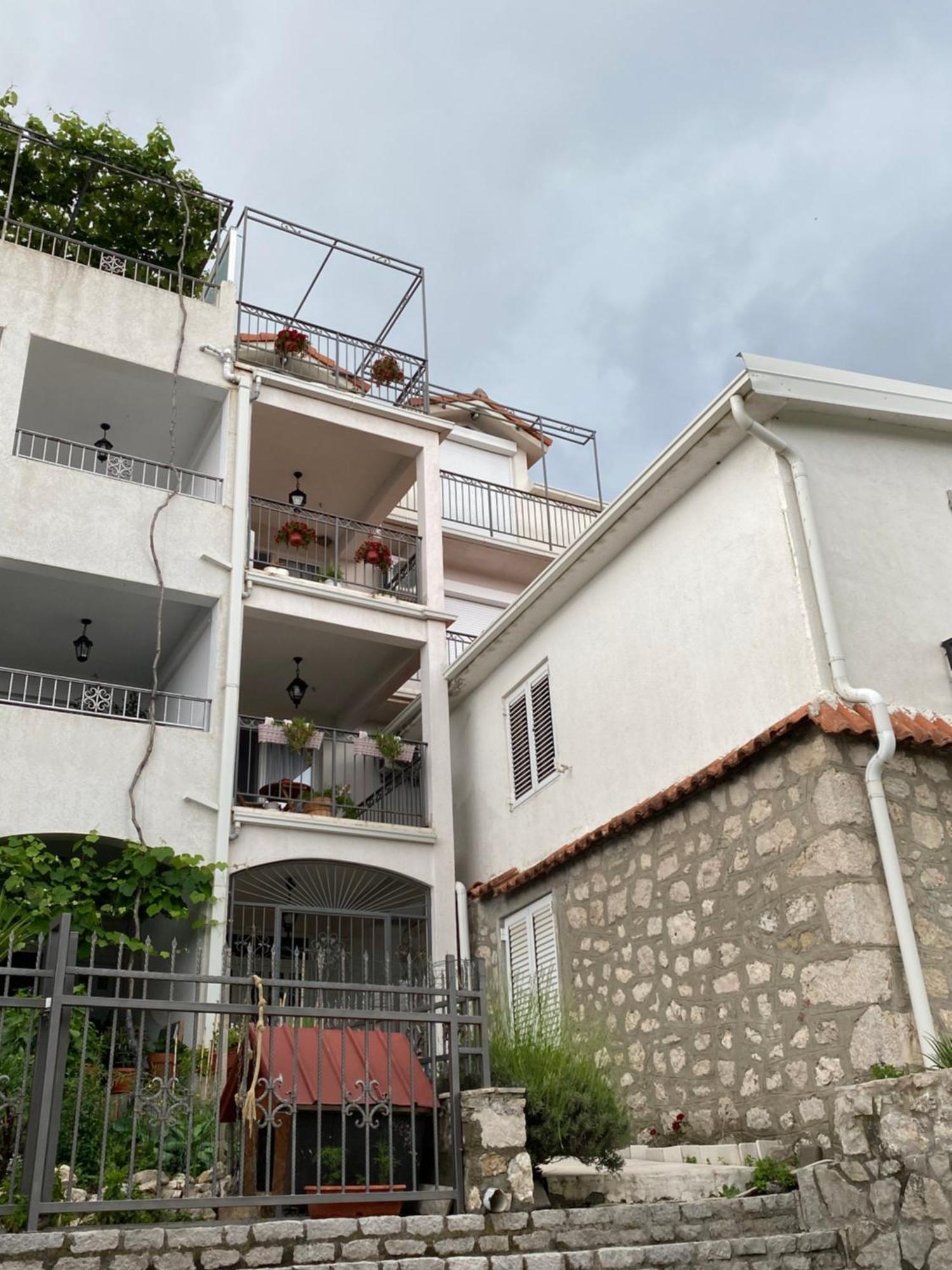 Apartments Bauo Budua Esterno foto